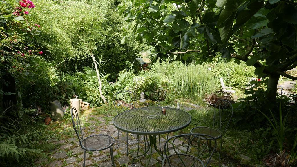 La Cage Aux Oiseaux Bed & Breakfast La Lande-de-Goult Exterior foto