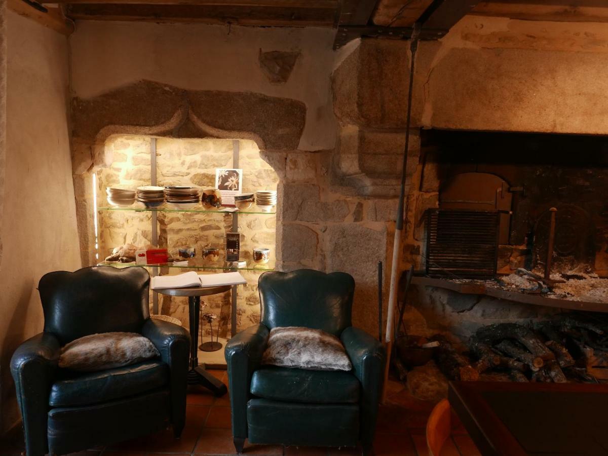La Cage Aux Oiseaux Bed & Breakfast La Lande-de-Goult Exterior foto